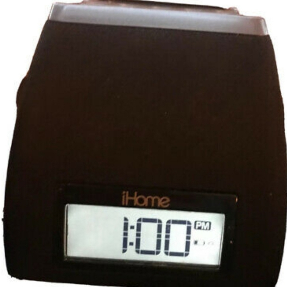 🔆🔆🔆 Black iHome docking station alarm clock ip21
